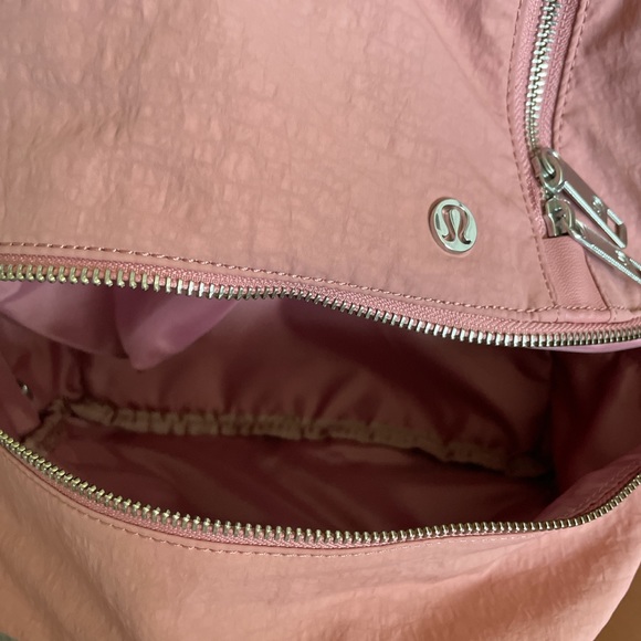 Lululemon City Adventurer Backpack 10L Cherry tint - Picture 4 of 5